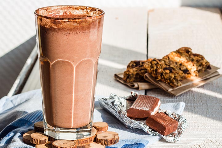 http://www.momjunction.com/wp-content/uploads/2015/07/Peanut-Butter-And-Chocolate-Shake.jpg