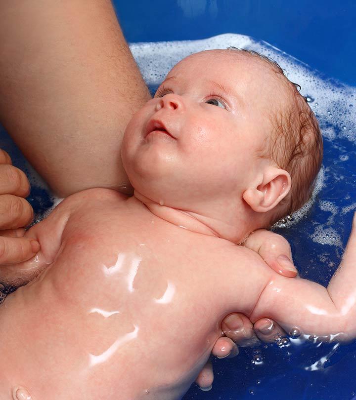 Dad Puts Newborn Baby In Bath For The First Time. What Follows Is Epic!