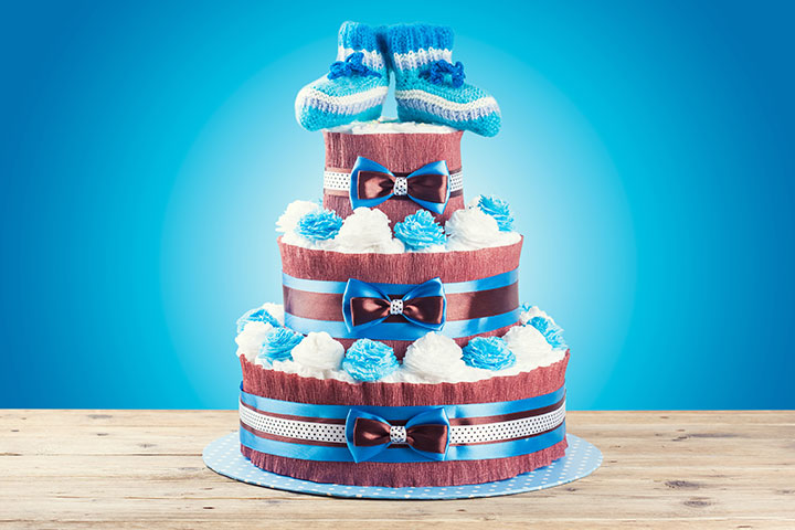 Diaper Cake With Snail Shape Stock Photo - Download Image Now - Cake, Diaper,  Animal - iStock
