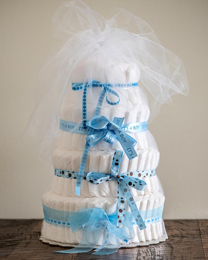 How To Make a Diaper Cake - Too Much Love