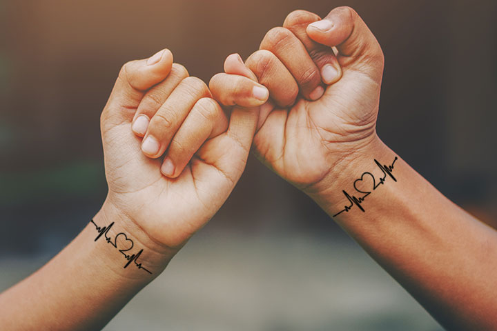 29 Lovely and Cute Couple Tattoo That Will Keep Your Relationship Forever