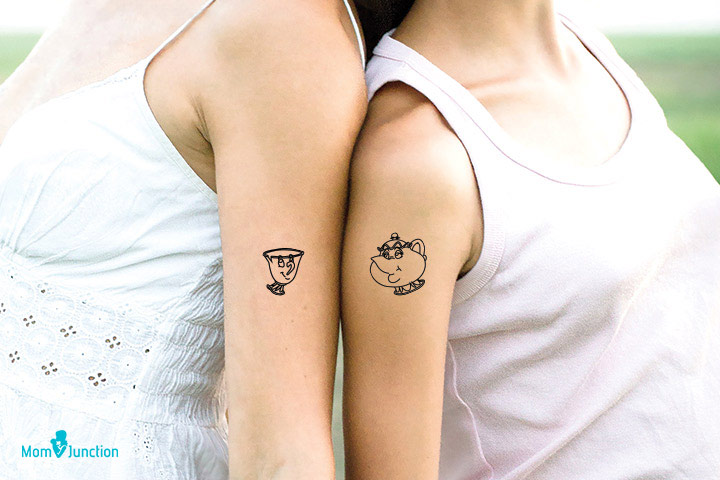 Tattoo swallows with inscription mom dad Vector Image