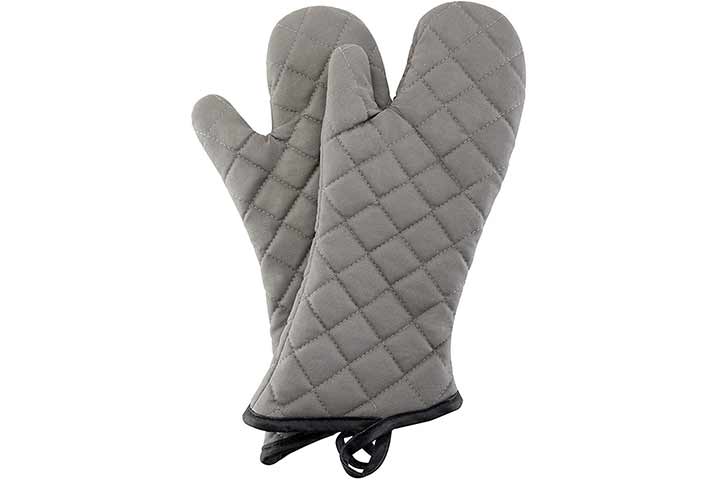 12 Best Oven Gloves In 2024, According To A Culinary Producer