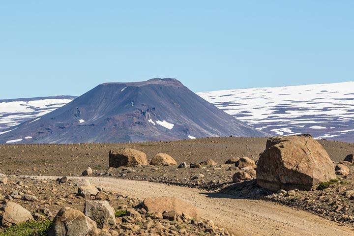 What Is One Example Of Shield Volcano