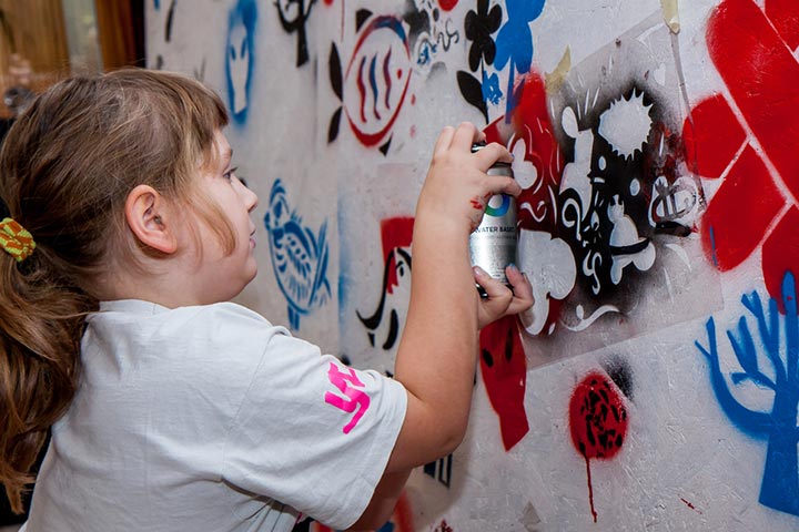 spray painting for kids