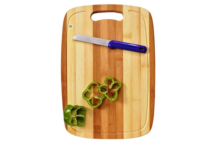 Small Plastic Hanging Chopping Board Kitchen Cutting Board with Handle -  China Plastic Cutting Board and Kitchen Chopping Board price