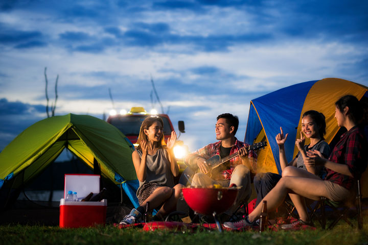20 Fun Camping Activities For Adults & Couples