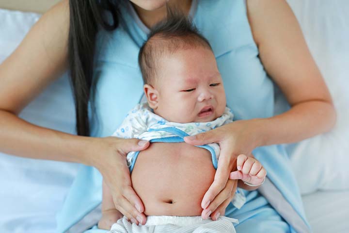 6 Useful Tips For Breastfeeding With Small Breasts